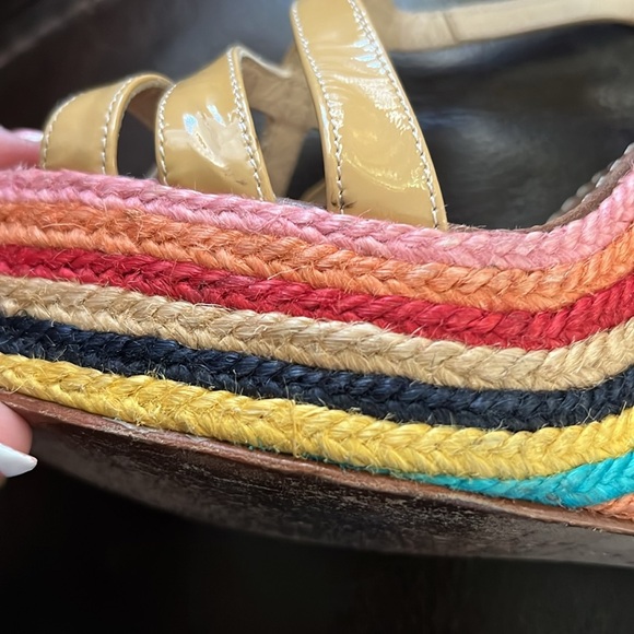 Kate Spade New York Lindsay wedges, size 8. - Picture 14 of 14